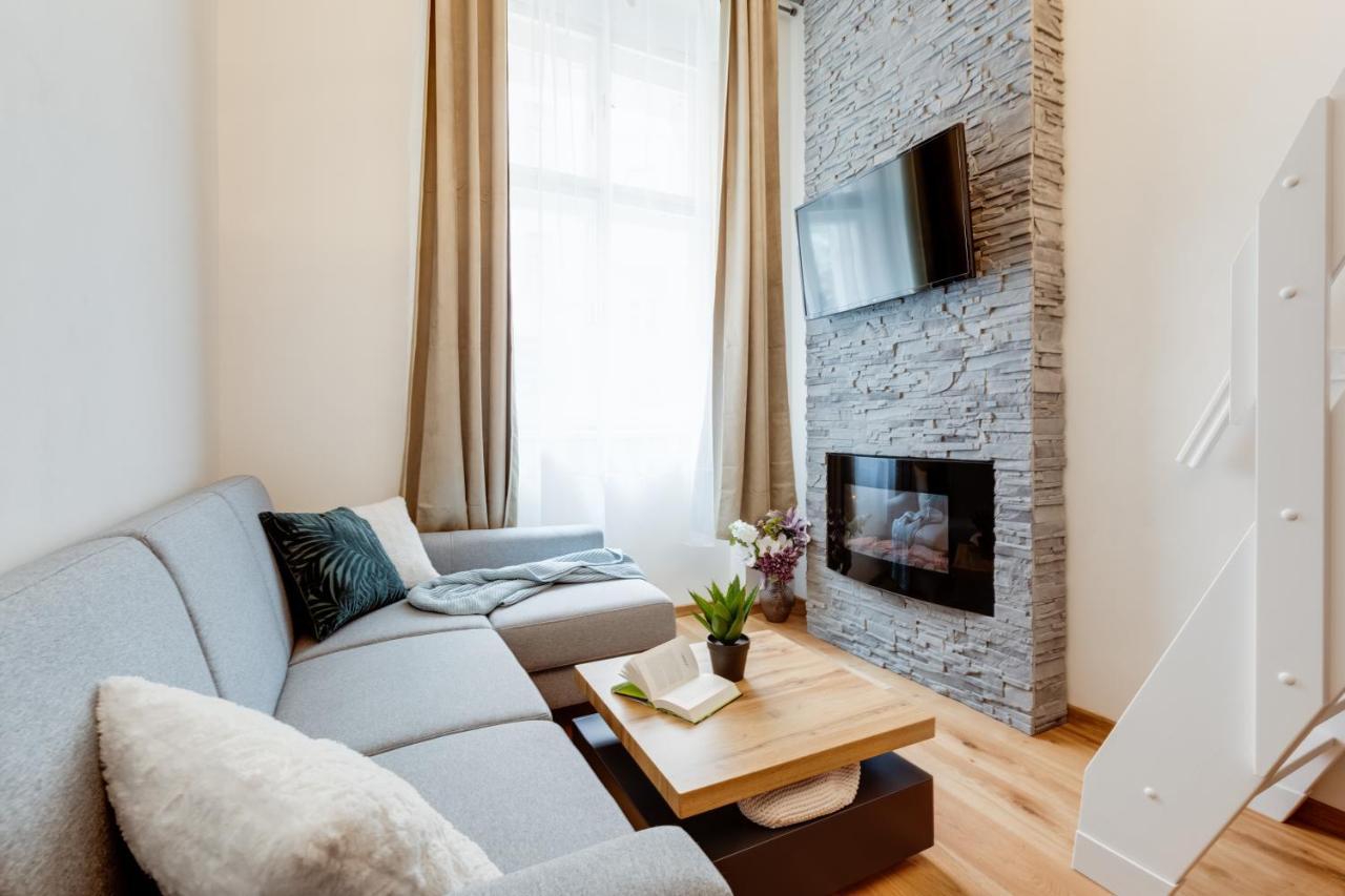 Dream Duplex On Riverside Apartamento Praga