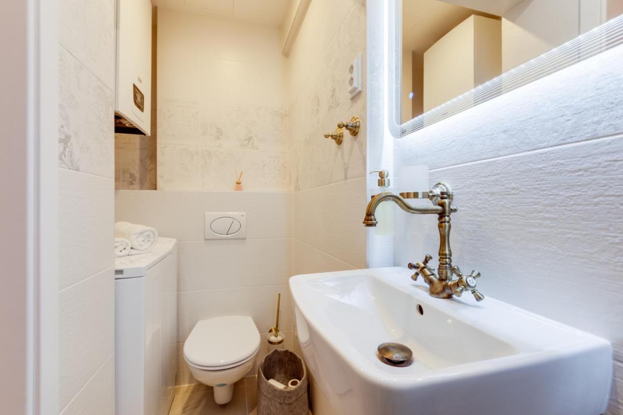 Dream Duplex On Riverside * Praga